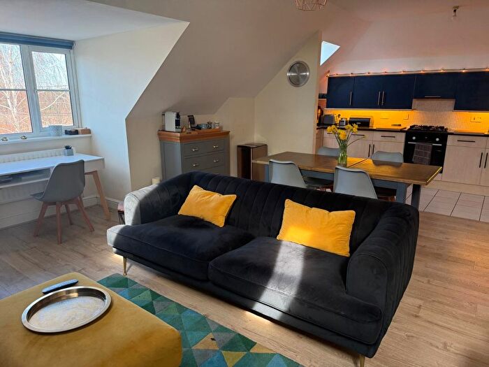 2 Bedroom Flat For Sale In Roxeth Green Avenue, Harrow, HA2