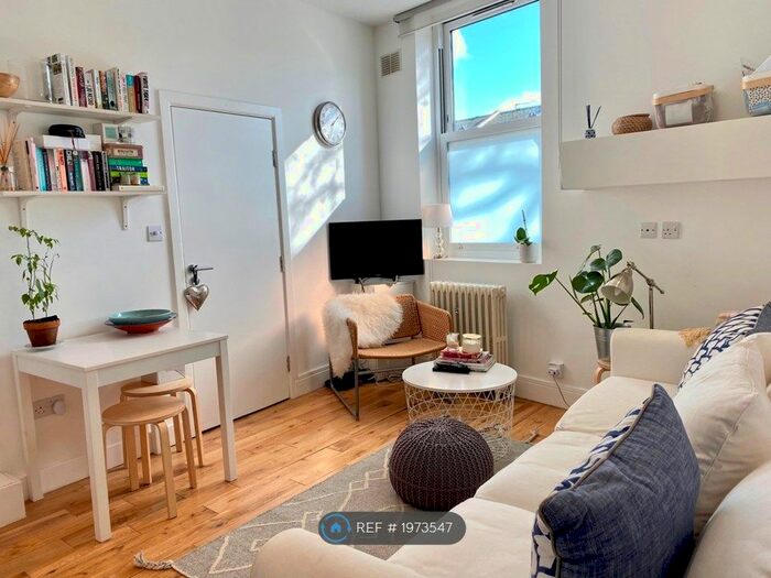 1 Bedroom Flat To Rent In Maxted Road, London, SE15