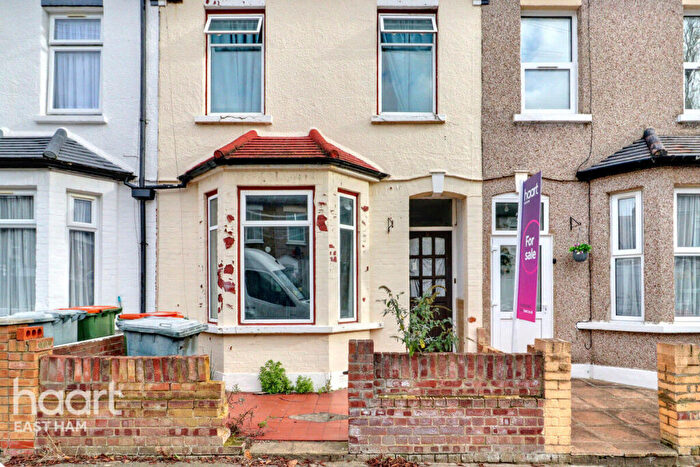 3 Bedroom Terraced House For Sale In Boston Road, London, E6