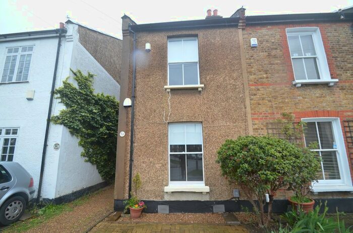 2 Bedroom Semi-Detached House To Rent In Thayers Farm Road, Beckenham, BR3