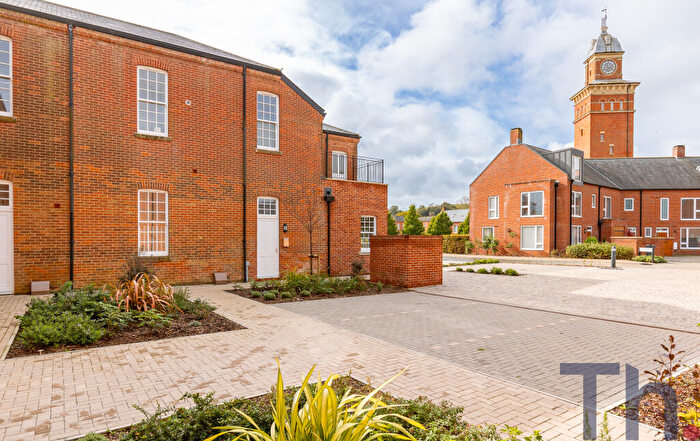 2 Bedroom End Of Terrace House For Sale In Newport, Isle Of Wight, PO30