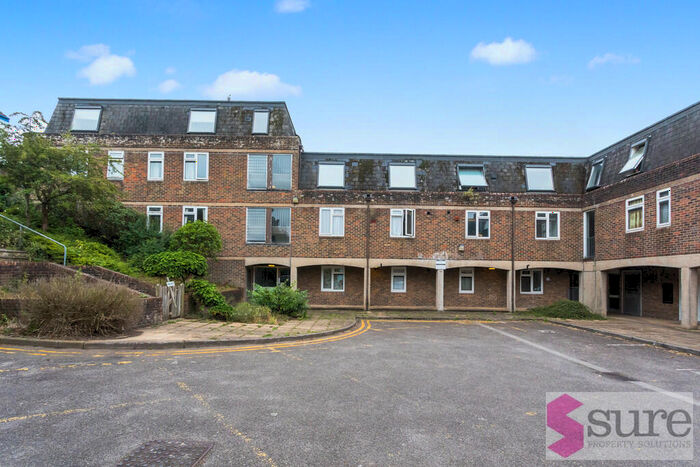 2 Bedroom Apartment To Rent In Chates Farm Court, John Street, BN2