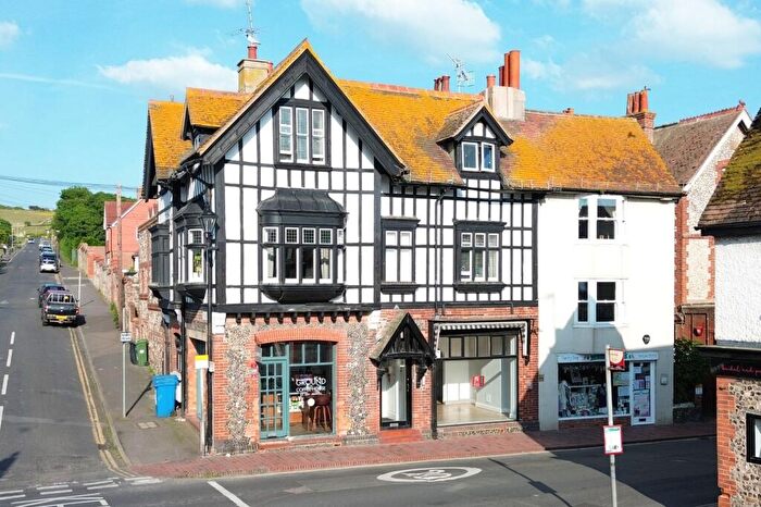 2 Bedroom Flat To Rent In High Street, Rottingdean, BN2