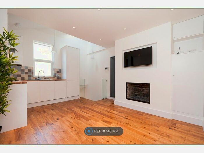 1 Bedroom Flat To Rent In Bloemfontein Road, London, W12