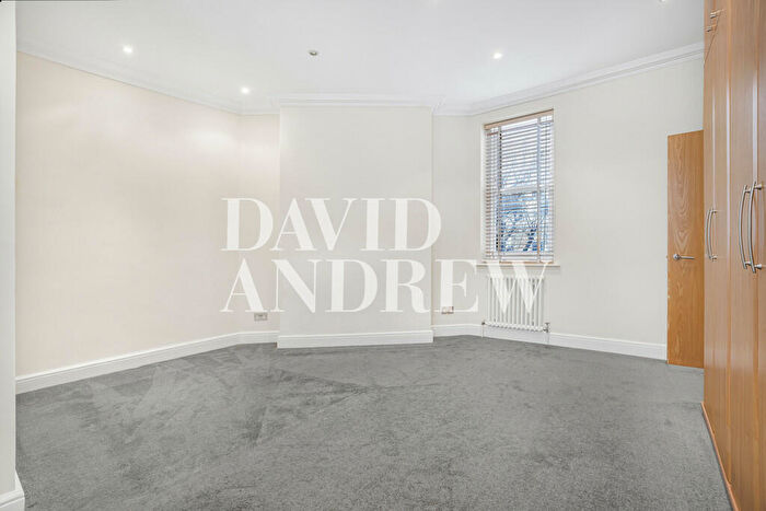 2 Bedroom Apartment To Rent In Riversdale Road, N5