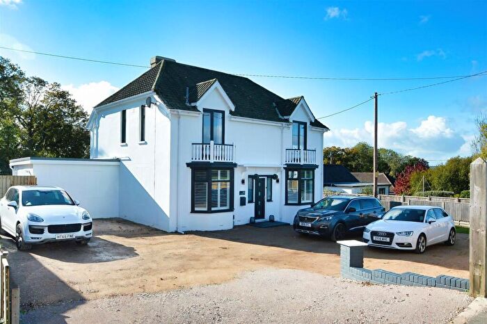 4 Bedroom Detached House For Sale In Wootton Bridge, PO33