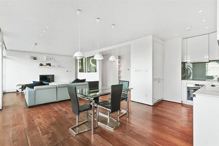 1 Bedroom Flat To Rent In Albert Embankment, Vauxhall, London, SE1