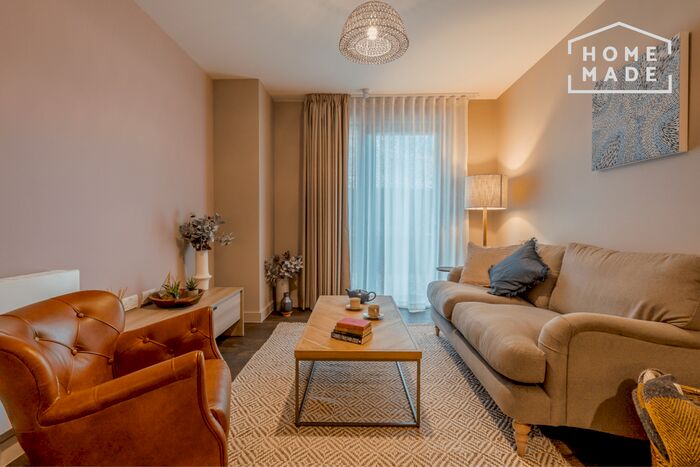 2 Bedroom Flat To Rent In Canada Gardens, Wembley, HA9