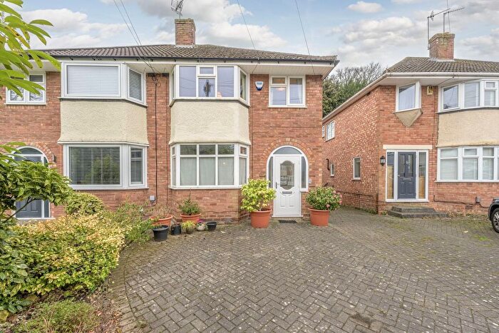 3 Bedroom Semi Detached House For Sale In Denise Drive, Harborne, Birmingham, B17