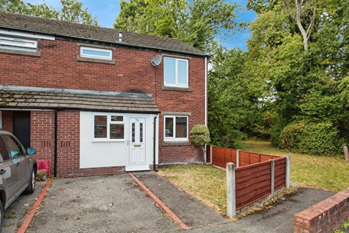 3 Bedroom End Of Terrace House For Sale In Alder Close, Leyland, Lancashire, PR26