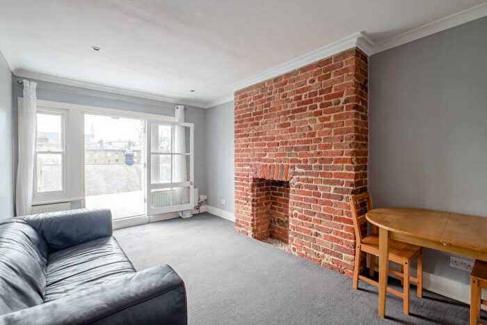 2 Bedroom Flat For Sale In Blackheath Grove, London, SE3