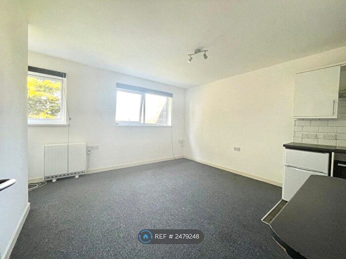 Studio To Rent In Summerhill Court, Bristol, BS5