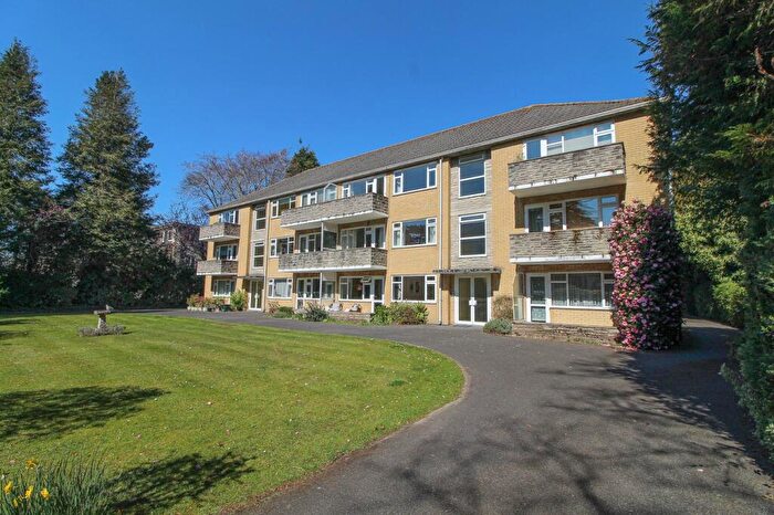 2 Bedroom Apartment For Sale In Marlborough Road, Bournemouth, BH4