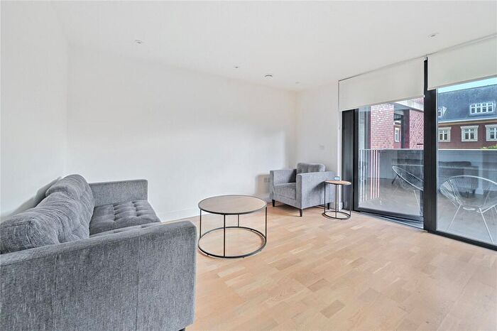 2 Bedroom Apartment To Rent In Burgess Springs, Chelmsford, CM1