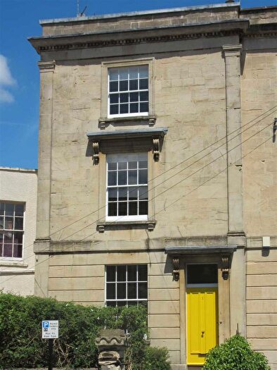 6 Bedroom End Of Terrace House To Rent In Clevedon Terrace, BS6