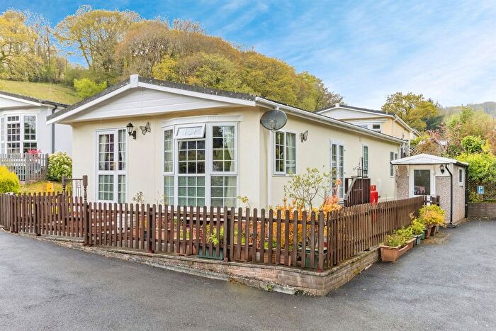 2 Bedroom Mobile/park Home For Sale In Ashburton Park, Ashburton, Newton Abbot, TQ13