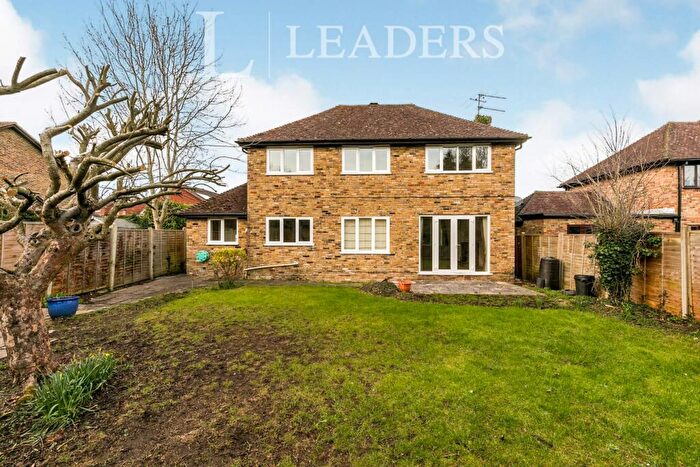 4 Bedroom Detached House To Rent In Merrow Park, Guildford, GU4