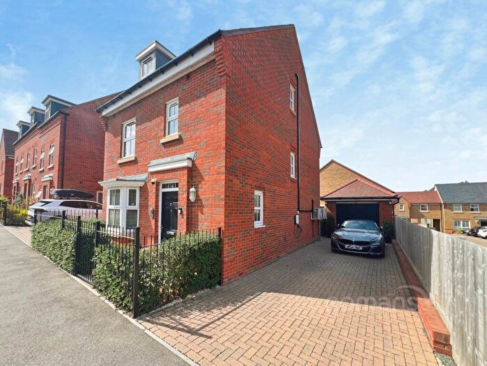 4 Bedroom Detached House For Sale In Montgomery Avenue, Wellesley, Aldershot, GU11