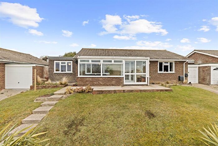 3 Bedroom Detached Bungalow For Sale In St. Andrews Drive, Seaford, BN25