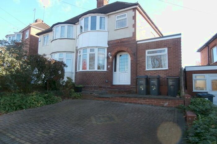 3 Bedroom Semi-Detached House To Rent In Lavendon Road, Great Barr, Birmingham, B42