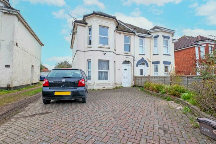 6 Bedroom Detached House To Rent In Large Bed Student House Stewart Road, BH8
