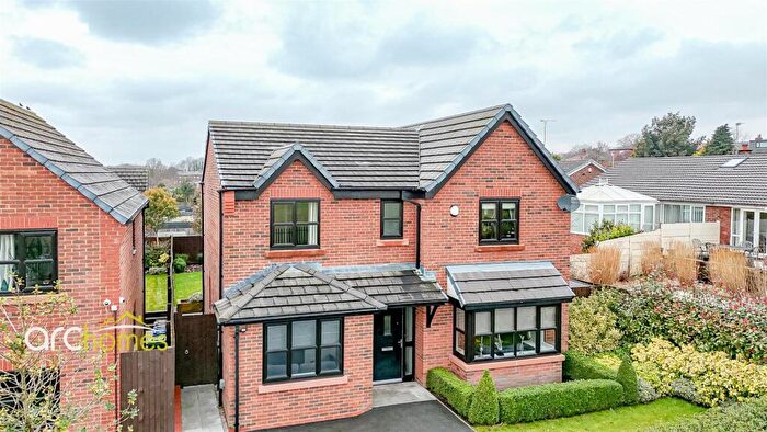 4 Bedroom Detached House For Sale In Bee Fold Lane, Atherton, Manchester, M46