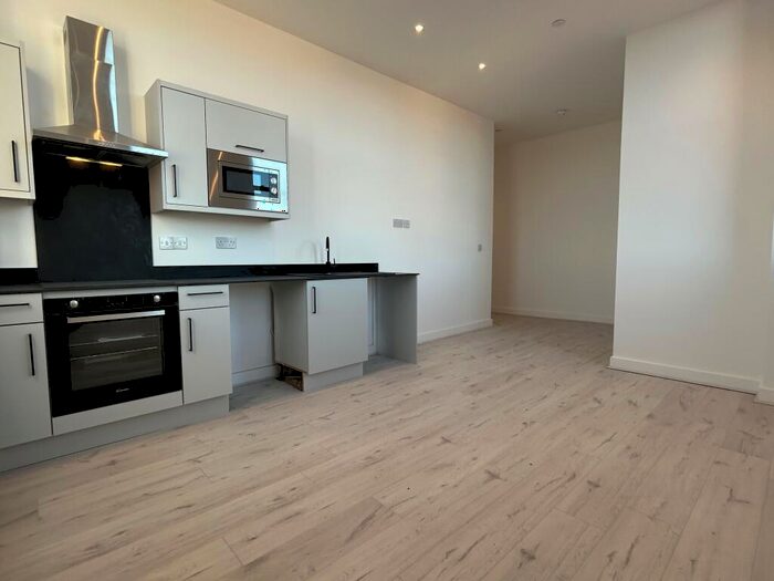 Apartment To Rent In Apt, Silver Street, Bury, BL9