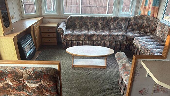 2 Bedroom Mobile/park Home To Rent In Mile Tree Lane, Coventry, CV2