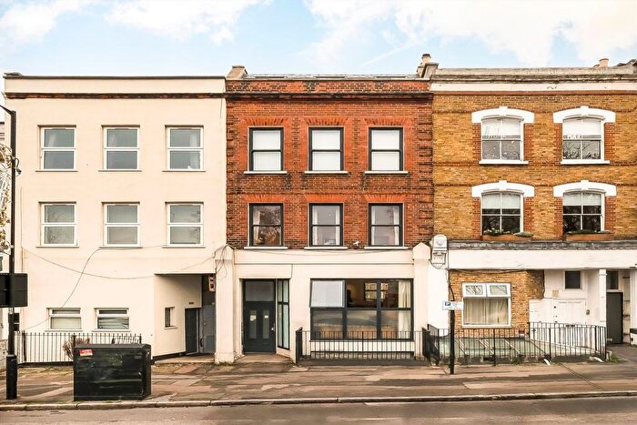 1 Bedroom Flat For Sale In Chatsworth Road, Clapton, E5