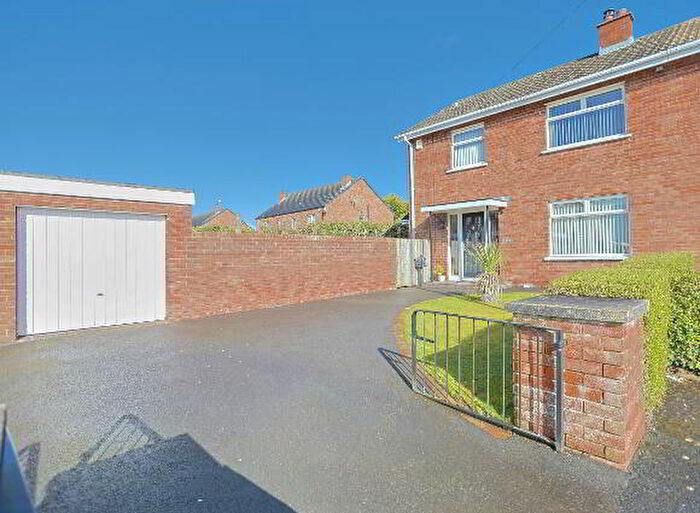 3 Bedroom Semi-Detached House For Sale In Pollock Drive, Craigavon, BT66