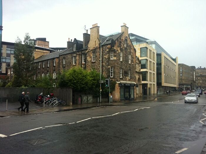1 Bedroom Flat To Rent In Chalmers Buildings, Fountainbridge, Edinburgh, EH3