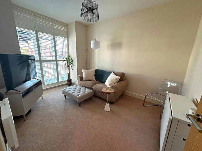1 Bedroom Flat To Rent In Harborne Central, High Street, Harborne, Birmingham, B17