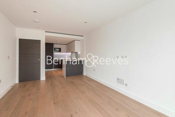 2 Bedroom Flat To Rent In Kew Bridge Road, Brentford, TW8