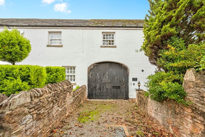 3 Bedroom Link Detached House For Sale In Burghwallis, Doncaster, South Yorkshire, DN6