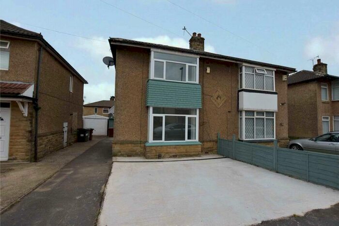 2 Bedroom Semi-Detached House To Rent In Moorland Road, Pudsey, Leeds, LS28