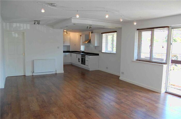 2 Bedroom Flat To Rent In Middlebrook Drive, Lostock, Bolton, BL6