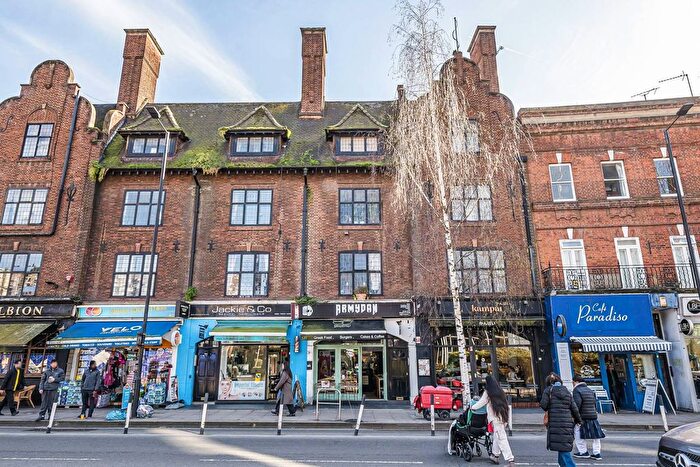 1 Bedroom Flat To Rent In West Kensington, West Kensington, London, W14