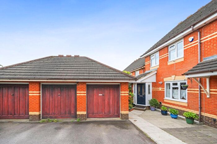 3 Bedroom End Of Terrace House For Sale In The Ramparts, Andover, SP10