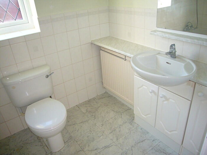 2 Bedroom Detached Bungalow For Sale In St. Davids View, Airmyn, DN14