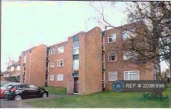 2 Bedroom Flat To Rent In Clive House, Croydon, CR0