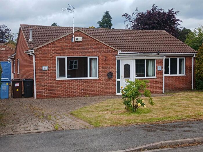 3 Bedroom Bungalow For Sale In St. Saviours Close, Retford, DN22