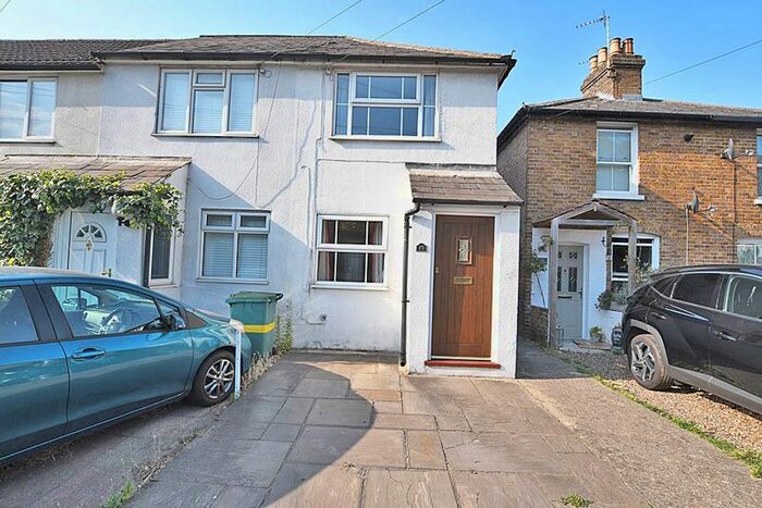 2 Bedroom Cottage To Rent In Ware Street, Bearsted, Maidstone, ME14