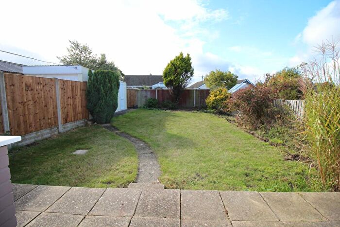 2 Bedroom Bungalow To Rent In Merrilees Crescent, Holland-on-Sea, Clacton-on-Sea, CO15