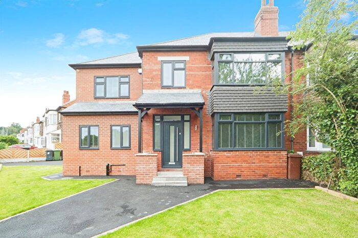 5 Bedroom Semi-Detached House For Sale In Parkstone Avenue, Leeds, LS16