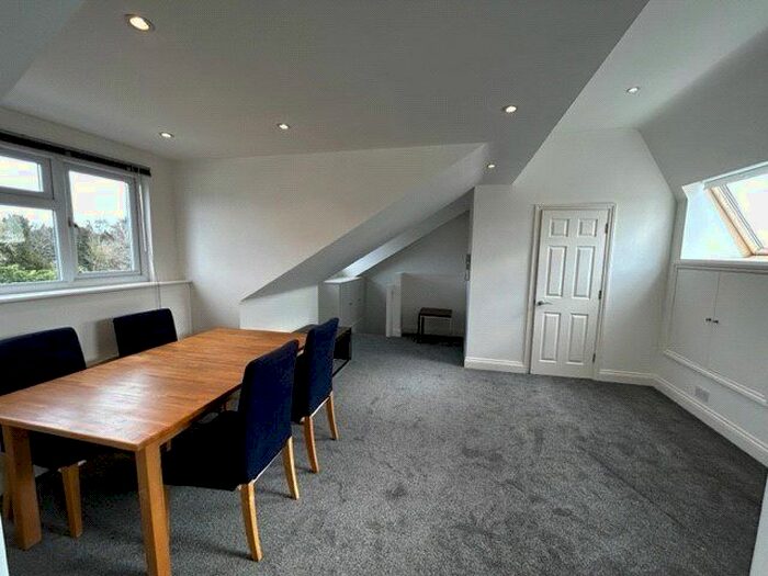 1 Bedroom Flat To Rent In Tattenham Way, Burgh Heath, KT20