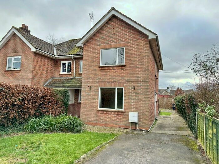 3 Bedroom Semi-Detached House To Rent In Churchfield, Wincanton, Somerset, BA9
