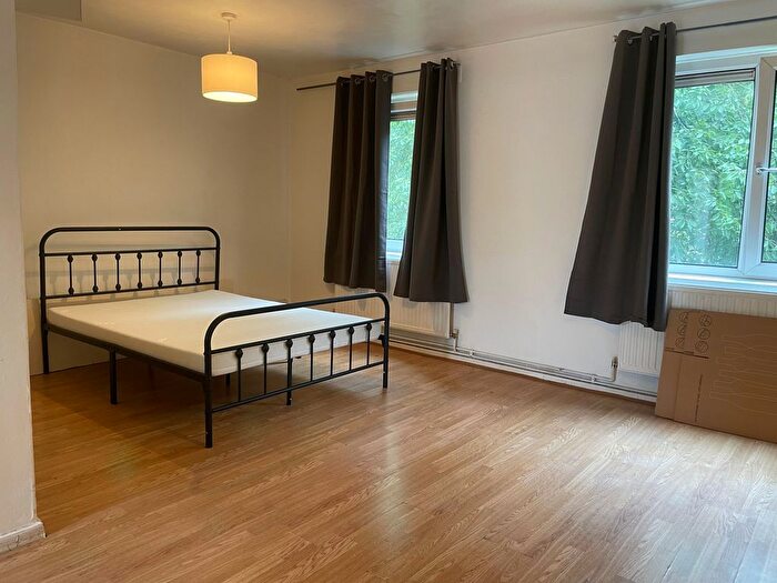 Studio To Rent In Wellington Row, E2