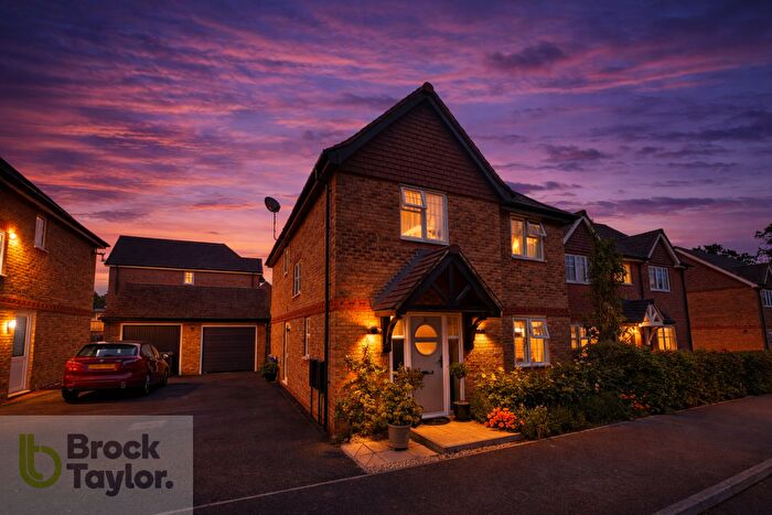 4 Bedroom Detached House For Sale In Charters Gate Way, Wivelsfield Green, RH17