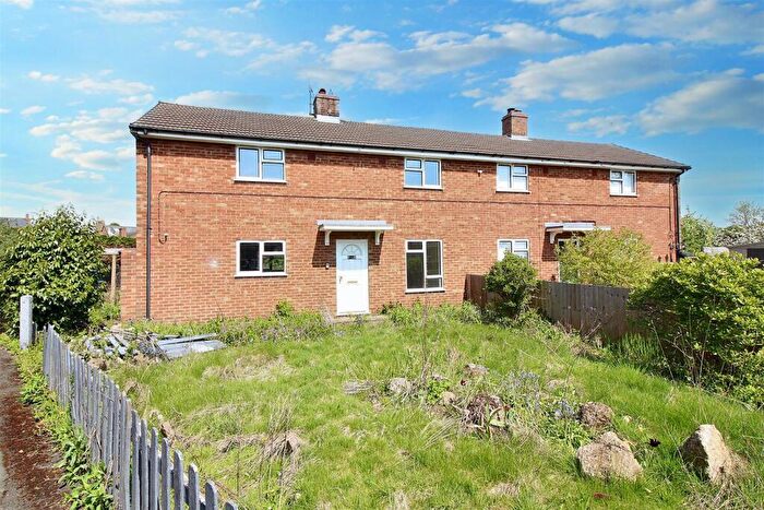 3 Bedroom Semi-Detached House For Sale In Spring Lane, Great Horwood, MK17