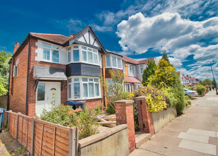 3 Bedroom End Of Terrace House To Rent In Woodhouse Avenue, Perivale, Greenford, UB6